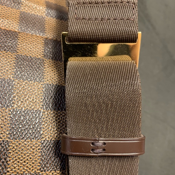 Louis Vuitton Geronimos Waist/Bum Bag Damier Canvas w/Red Interior *Authentic* - Picture 14 of 16